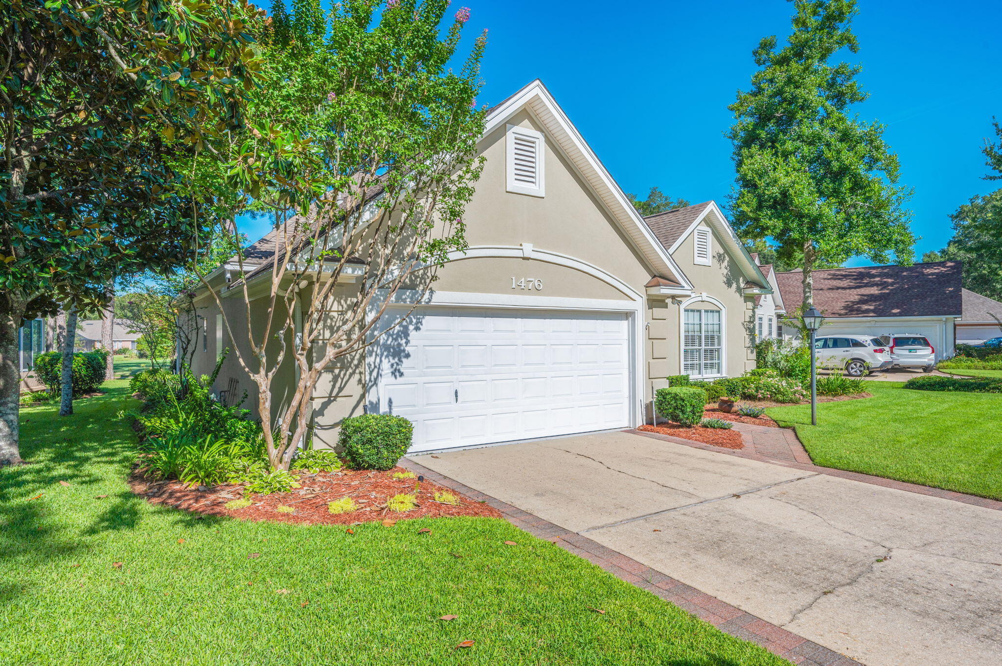 Property Photo: 1476 Oakmont Place FL 32578