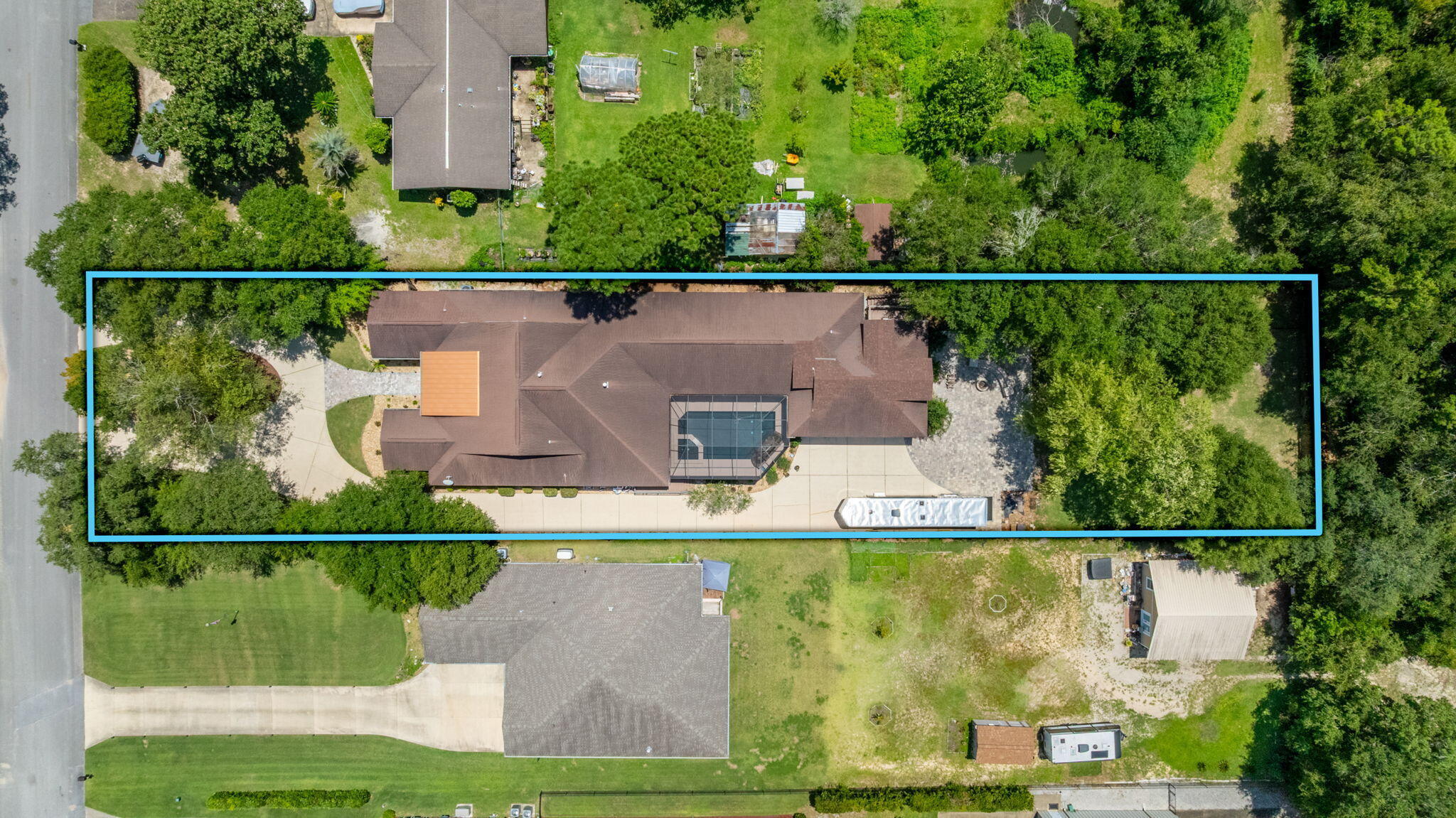 Property Photo: 14 Blenheim Road FL 32579