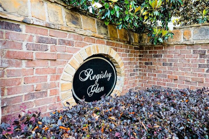 Property Photo:  6277 Mount Vernon Oaks Drive  GA 30328 