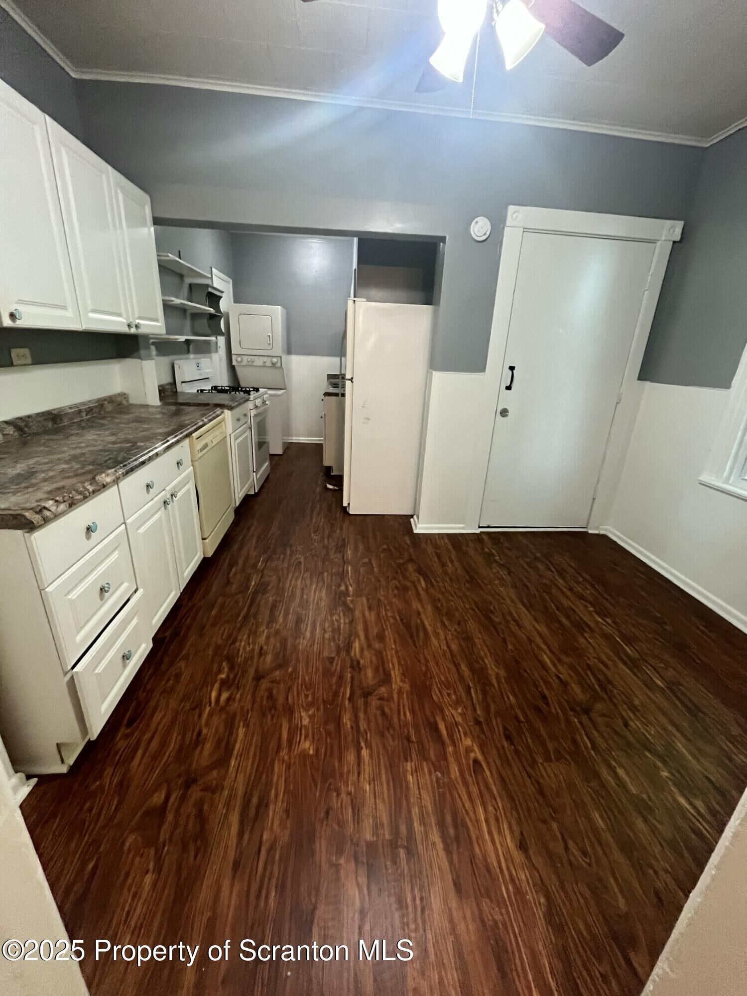 Property Photo:  2012 Edna Avenue  PA 18508 