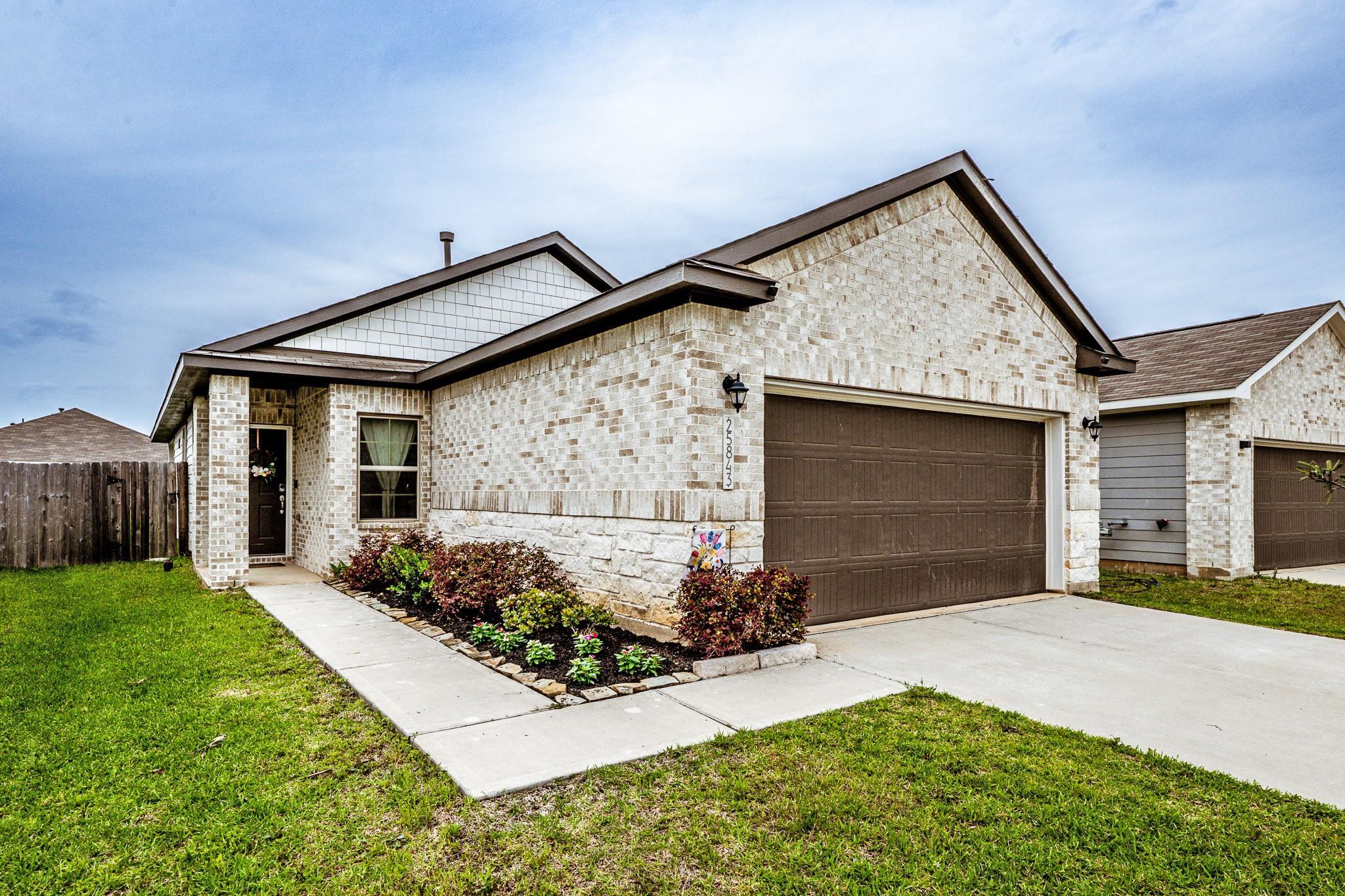 Property Photo:  25843 Hickory Pecan Trail  TX 77375 