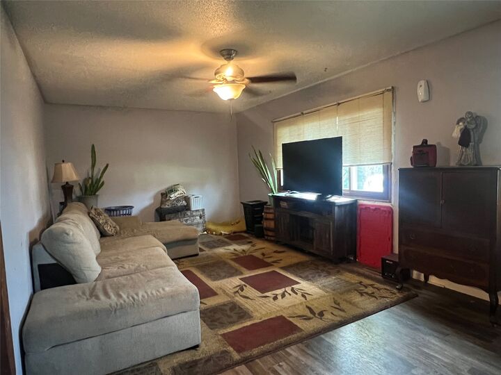 Property Photo: 626 W Main Street IA 50216