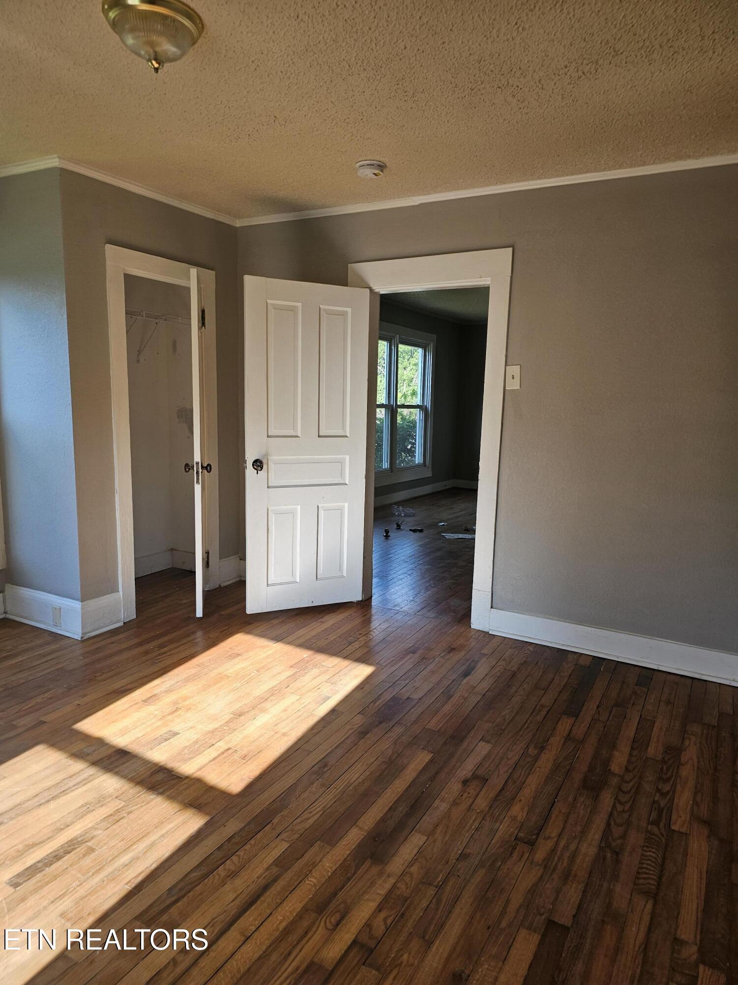 Property Photo:  1823 E Glenwood Ave  TN 37917 