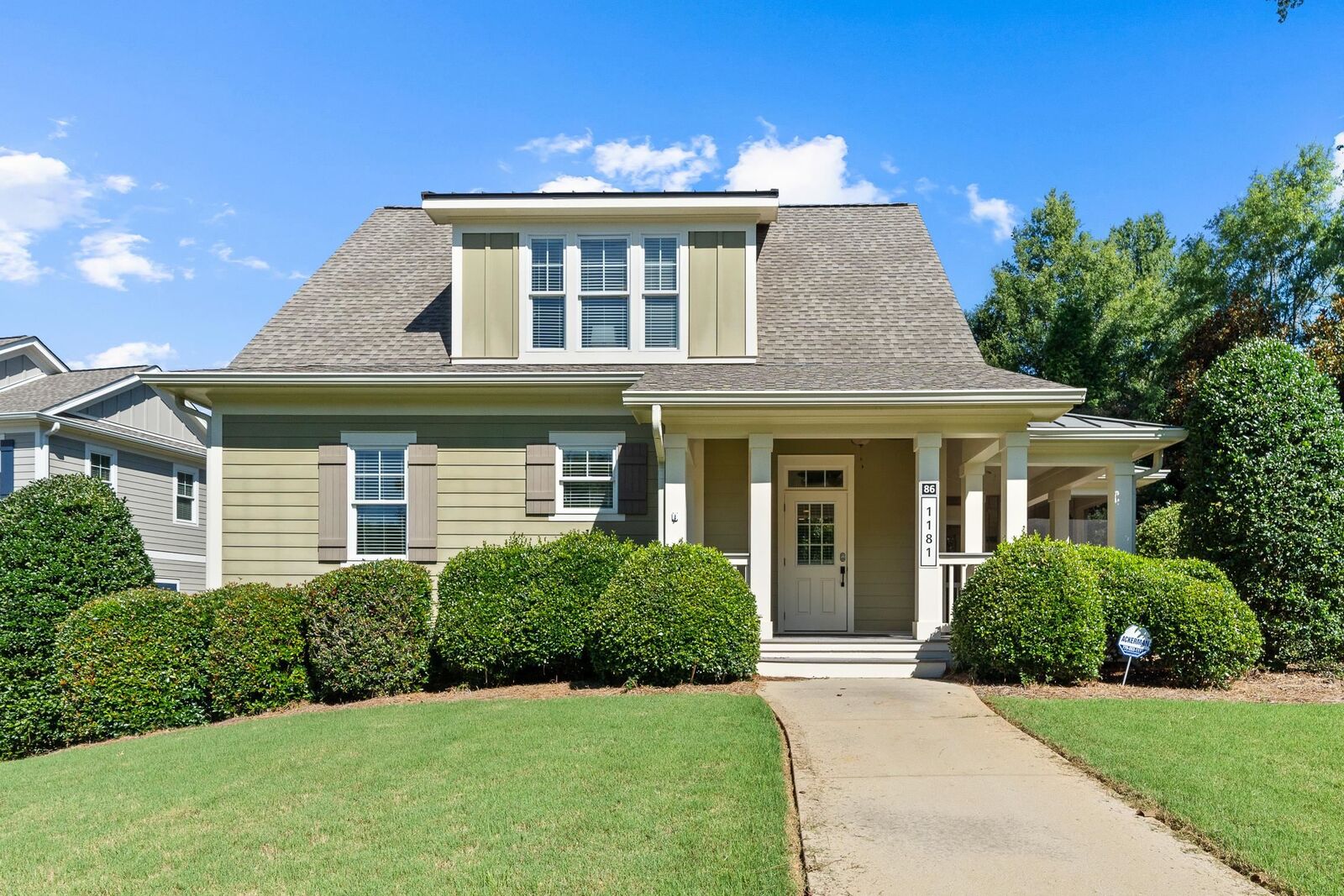 Property Photo: 1181 Landing Drive GA 30642