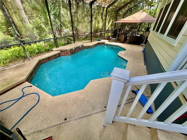 Property Photo:  814 Runner Oak Street  FL 34747 