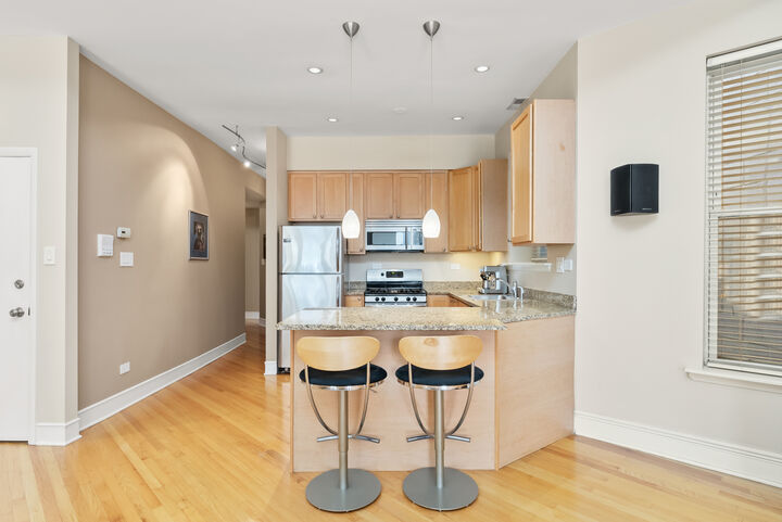 Property Photo:  1435 N Sedgwick Avenue 2ph  IL 60610 