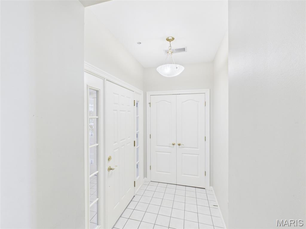 Property Photo: 400 14th Street 1204 MO 63103