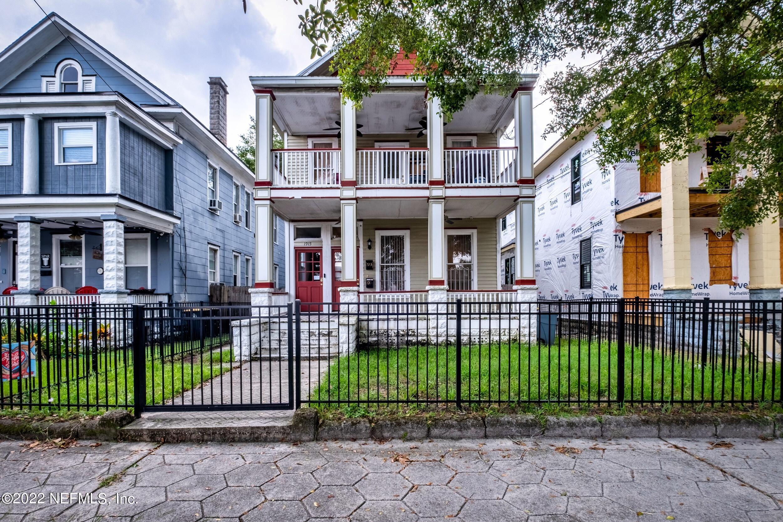 Property Photo:  1913 Perry Street  FL 32206 