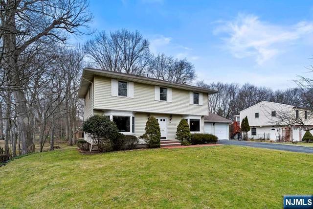 Property Photo:  31 Evergreen Place  NJ 07627 