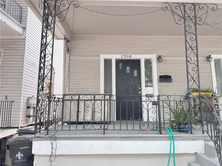 Property Photo:  2908 Banks Street  LA 70119 