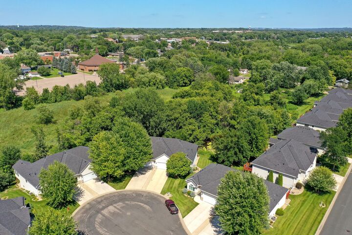 Property Photo:  4354 Priorwood Street SE  MN 55372 