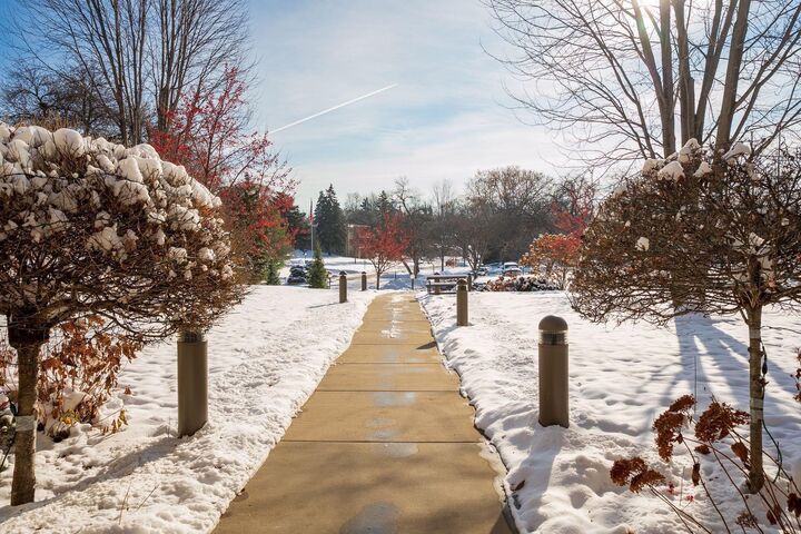 Property Photo: 4360 Brookside Court 310 MN 55436