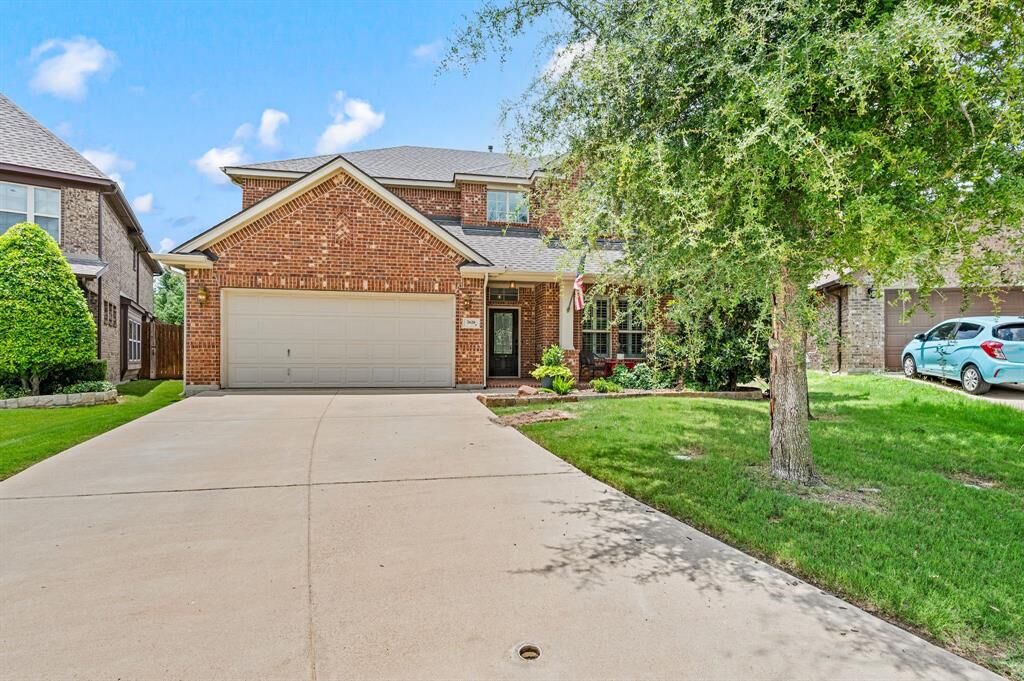 Property Photo: 2620 Sandcherry Drive TX 76244