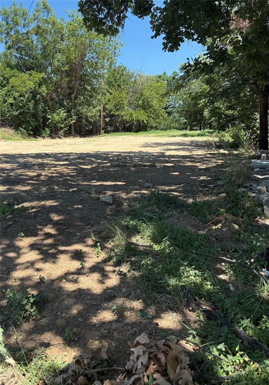 Property Photo:  1329 Ash Crescent Street  TX 76104 