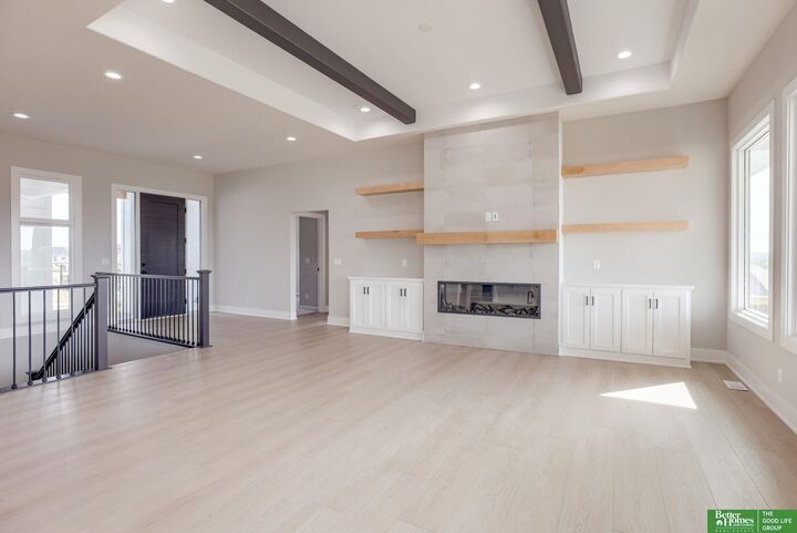 Property Photo: 5708 N 198th Street NE 68022