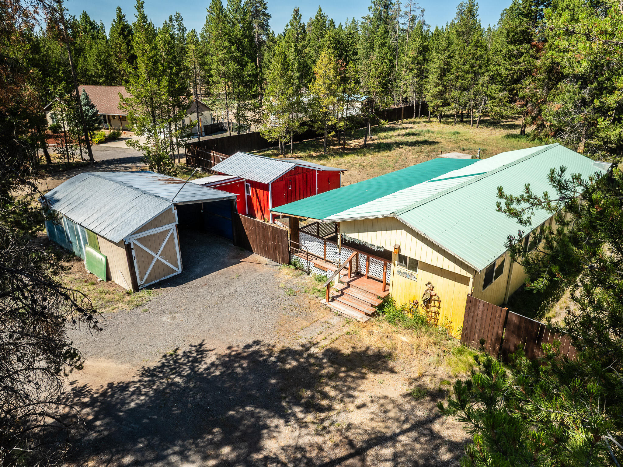Property Photo: 52195 Elderberry Lane OR 97739