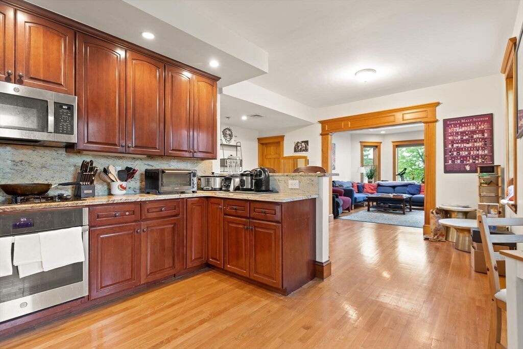 Property Photo:  90 Browne Street 3  MA 02446 