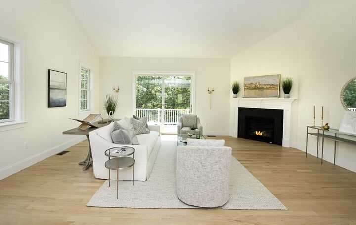 Property Photo:  13 Clubview Dr 13  MA 01810 