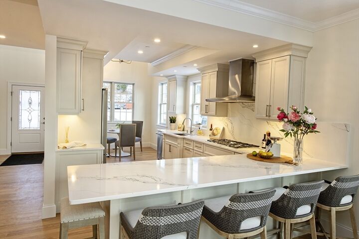 Property Photo: 13 Clubview Dr 13 MA 01810