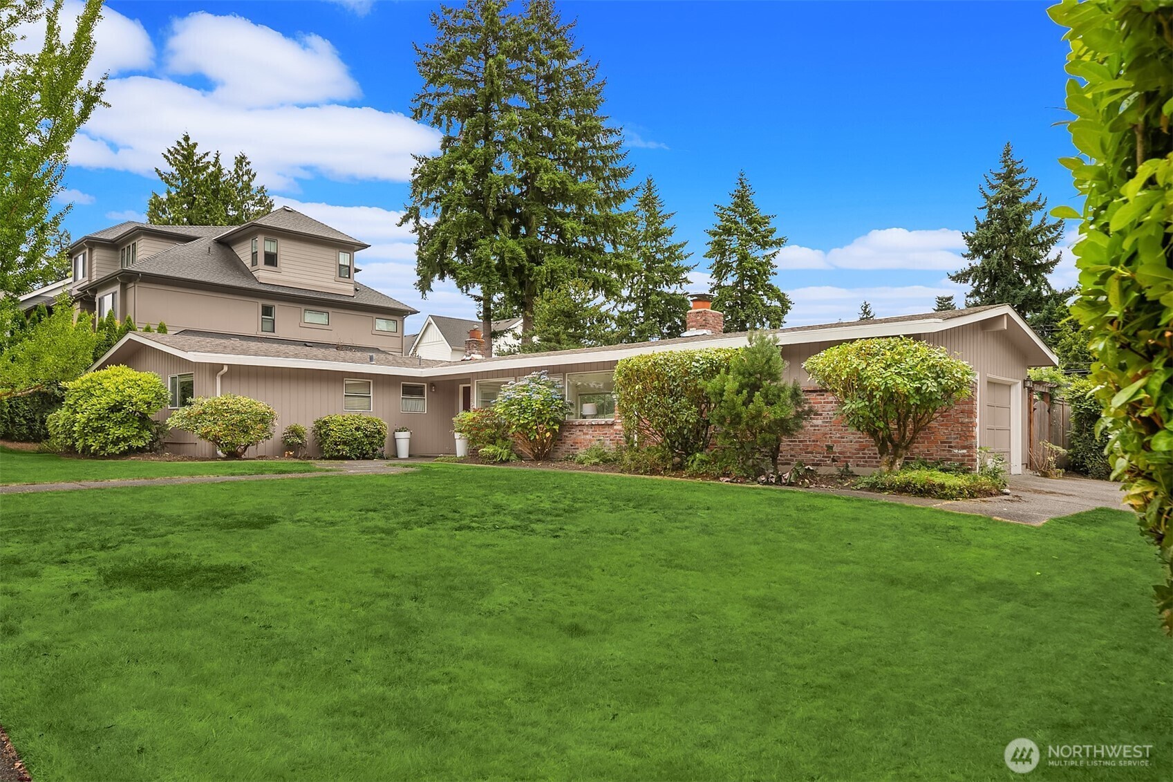 11005 SE 28th Place  Bellevue WA 98004 photo