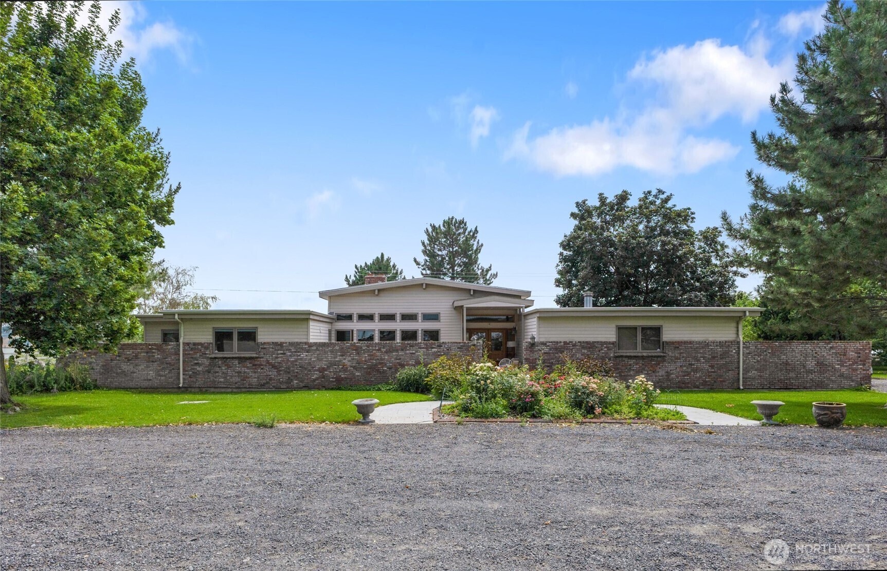 Property Photo: 4872 Road 6.5 NE WA 98837