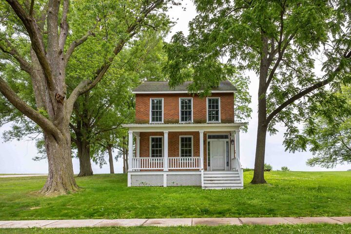 708 Gear Street  Galena IL 61036 photo