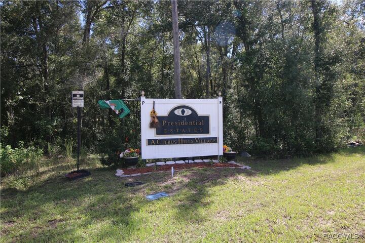 Property Photo: 1012 & 1030 E McKinley Street FL 34442