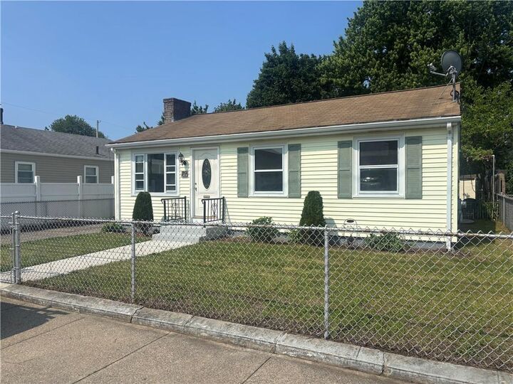 79 Memorial Drive  Pawtucket RI 02860 photo