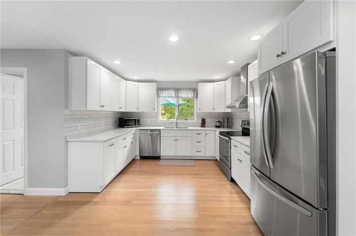 Property Photo: 4720 S County Trail RI 02813