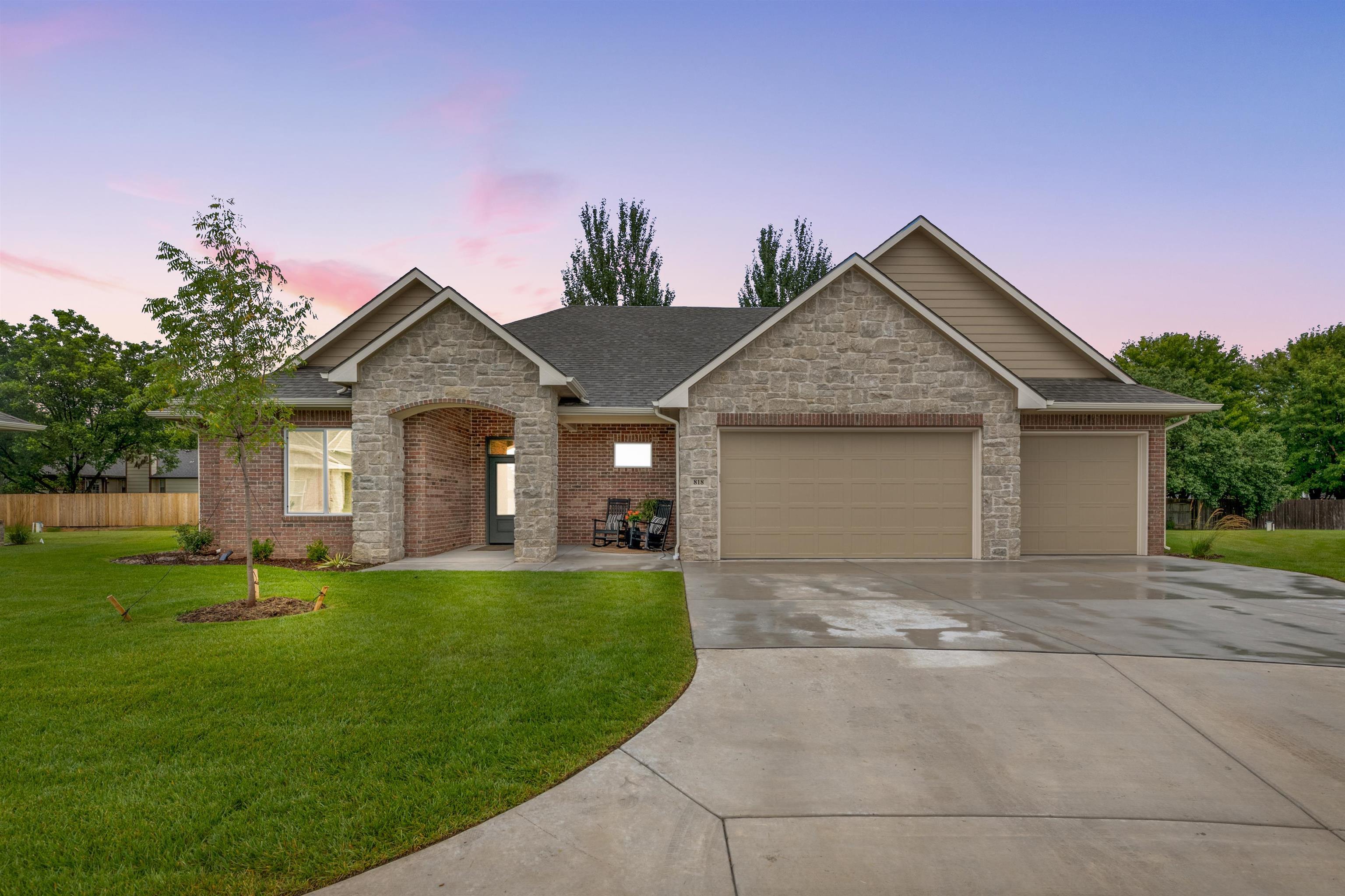 818 N Thornton Ct  Wichita KS 67235 photo