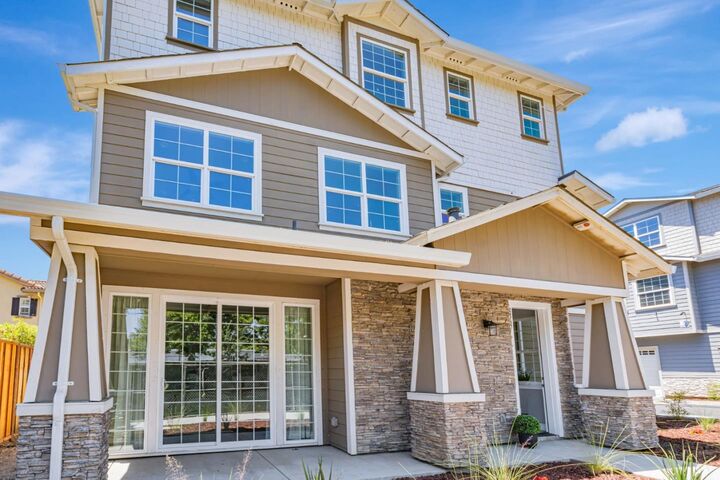 Property Photo: 803 Maybeck Place CA 94544