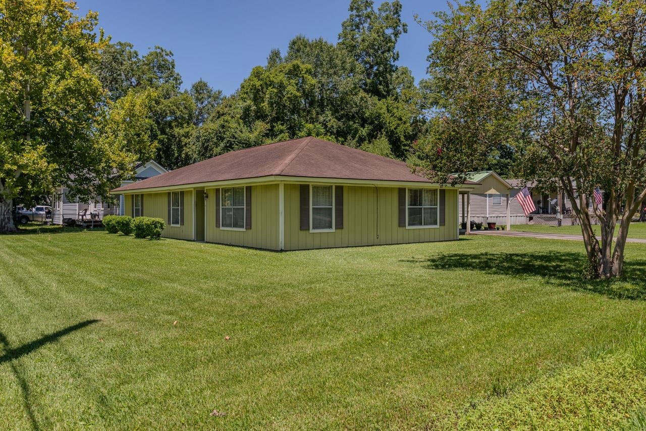 Property Photo:  310 W Hartel St.  TX 77659 
