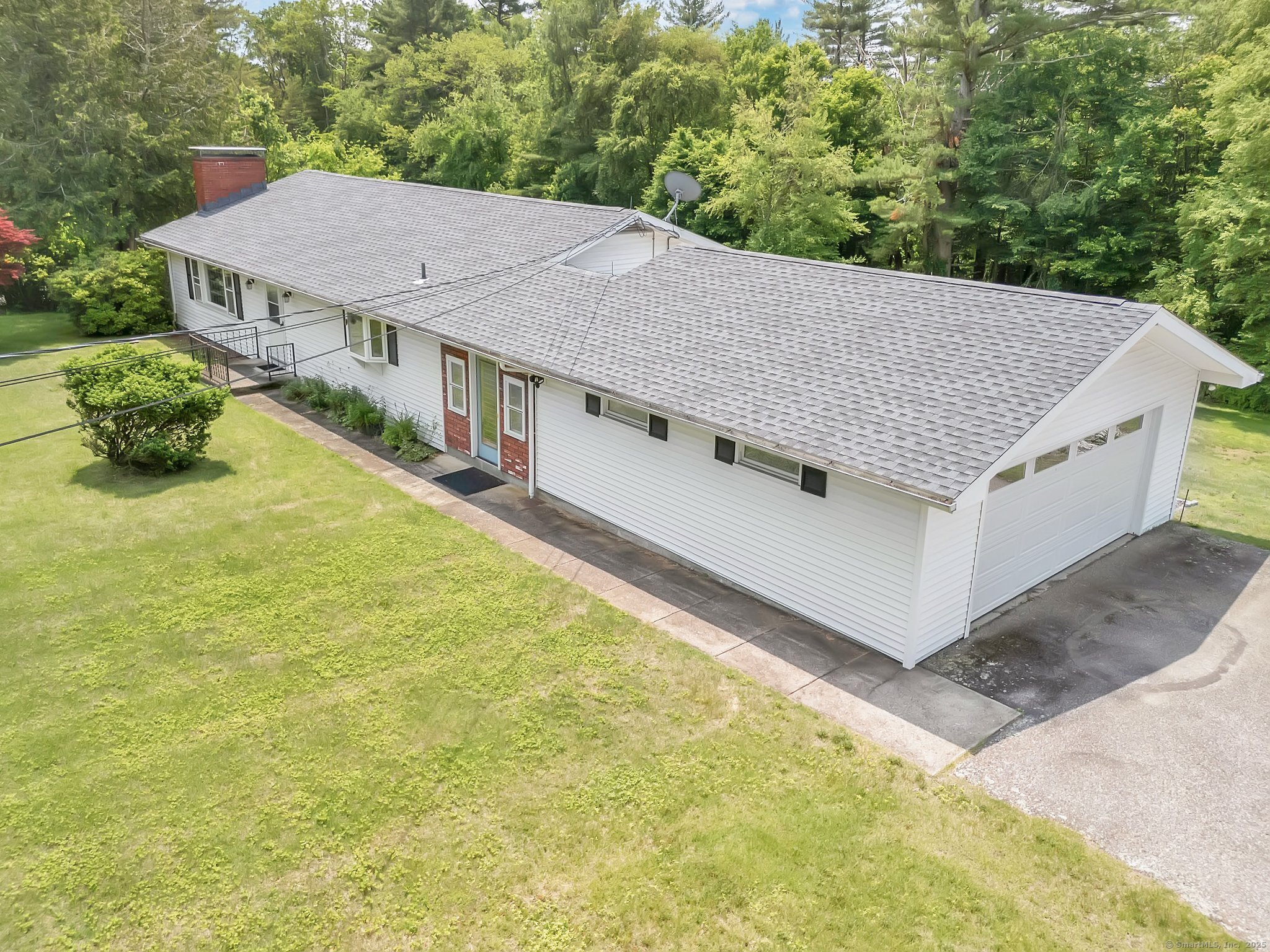 Property Photo:  25 Schofield Road  CT 06279 