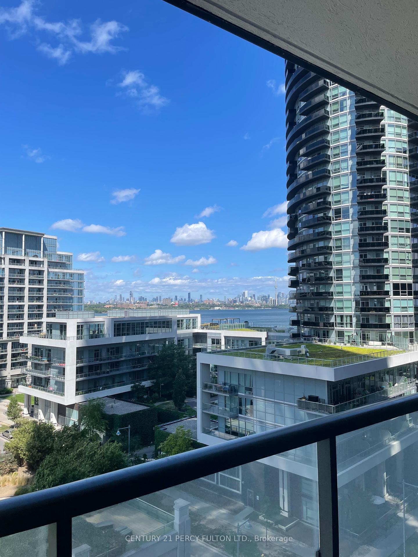 Property Photo: 38 Annie Craig Drive 812 ON M8V 0G9