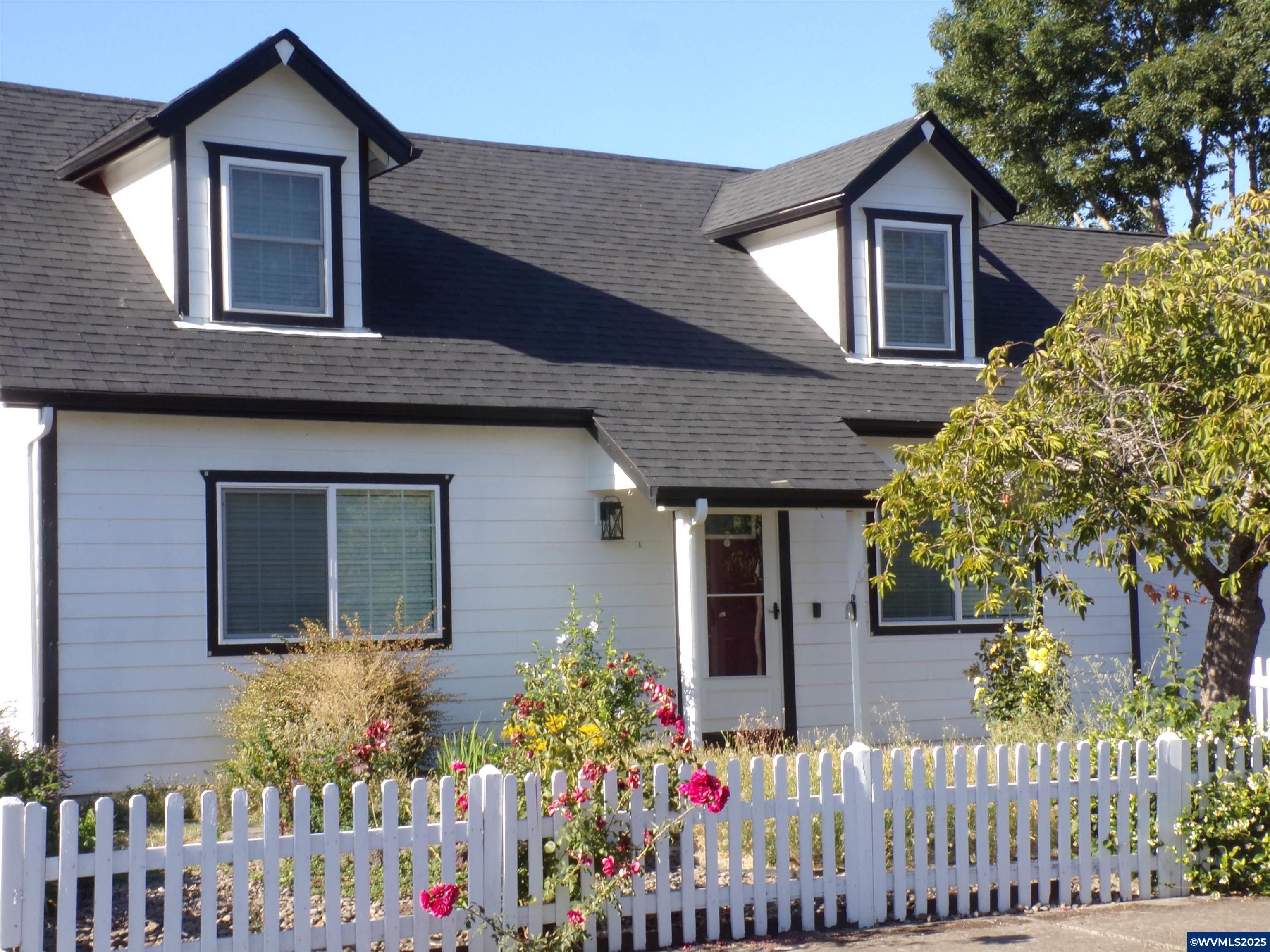 Property Photo:  1835 Wakefield Ct NW  OR 97304 