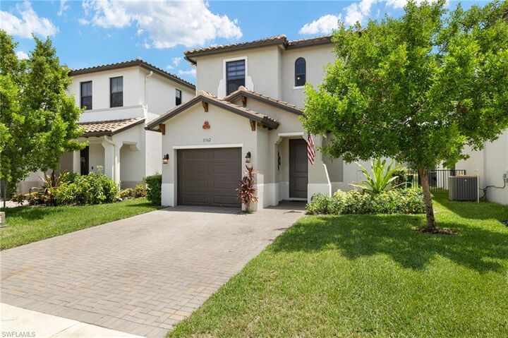 Property Photo: 5562 Agostino Way FL 34142