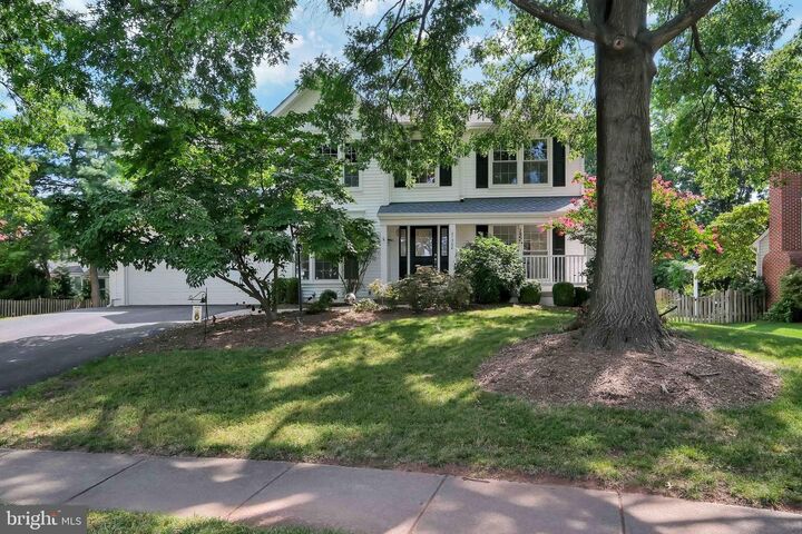 Property Photo:  21308 Arrowhead Court  VA 20147 