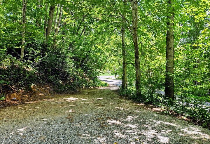 Property Photo: 1450 White Oak Creek Road NC 28714