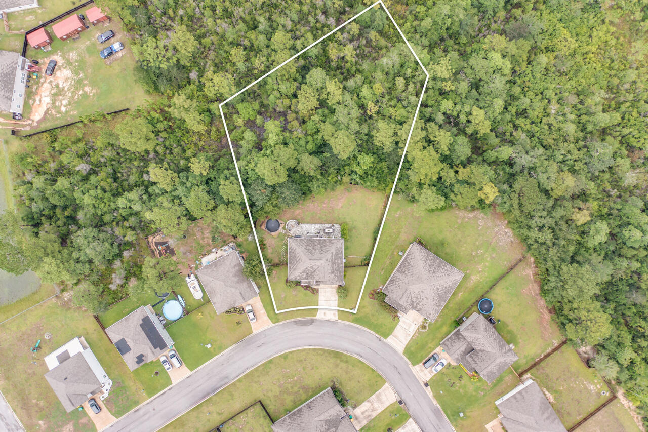 Property Photo: 4648 Plover Drive FL 32539