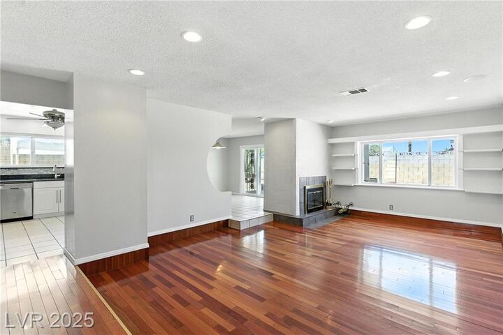 Property Photo: 4272 East Russell Road NV 89120