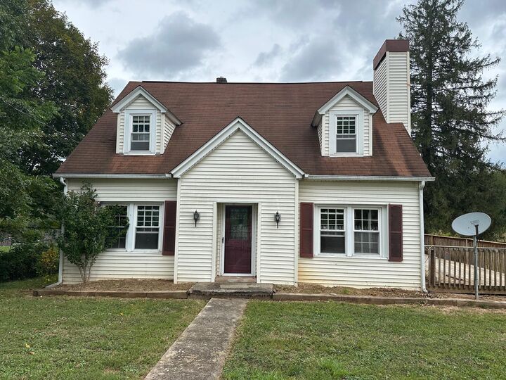 Property Photo: 6923 Shoestring Trl WV 24991