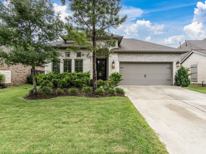 Property Photo:  8110 Carolina Hawk Drive  TX 77354 