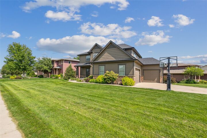 Property Photo:  15914 Wilden Drive  IA 50323 