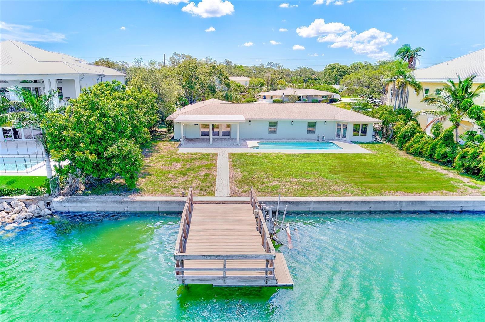 Property Photo: 410 Harbor View Lane FL 33770