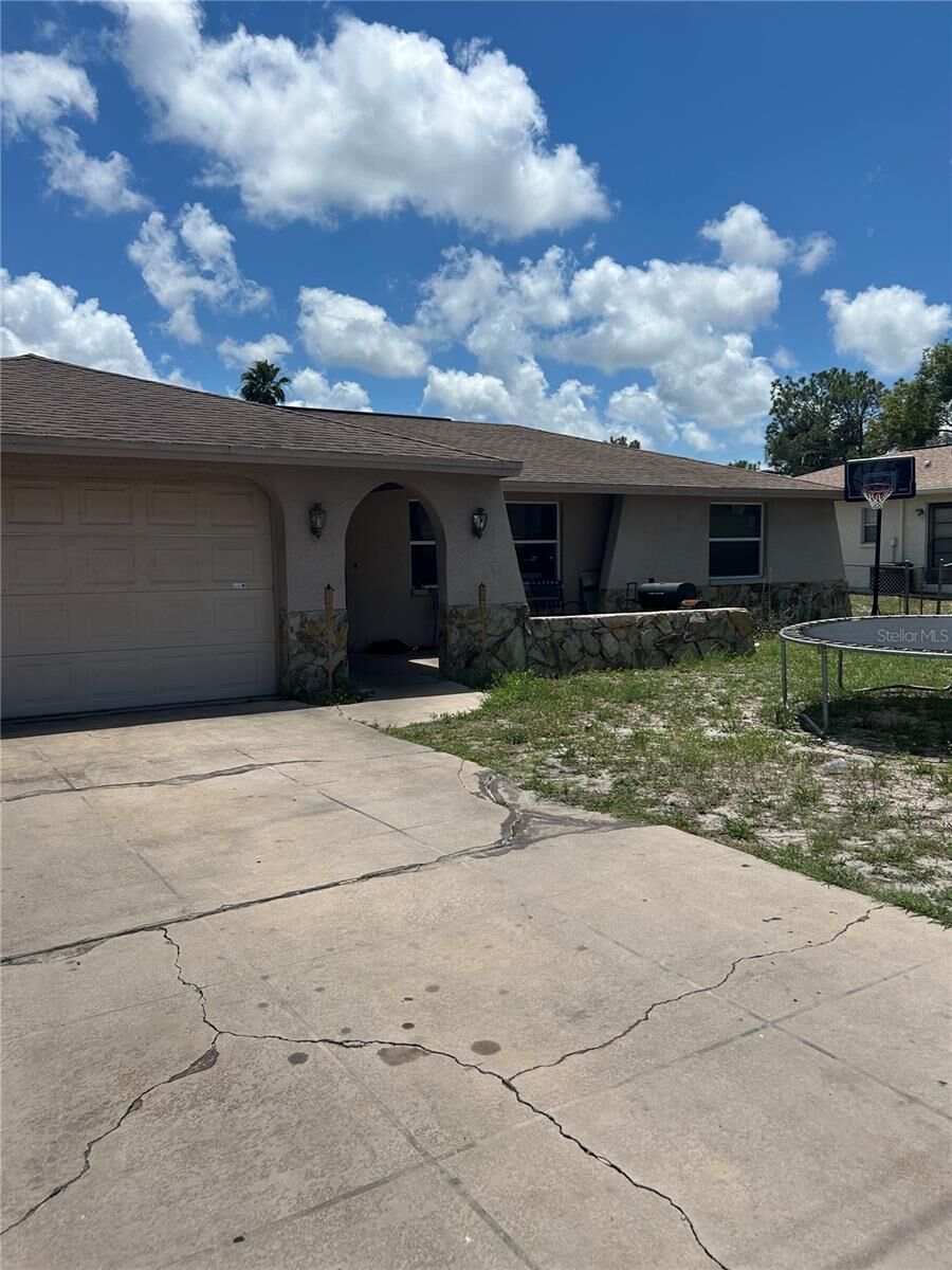 Property Photo:  15930 Adobe Drive  FL 34667 