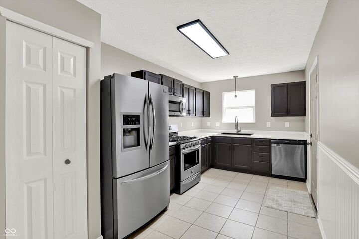 Property Photo:  1032 Mosswood Circle  IN 46131 