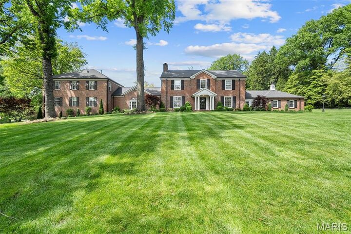 7 Greenbriar Drive  Ladue MO 63124 photo
