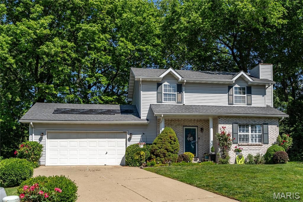 Property Photo:  23 Williamsburg Lane  IL 62034