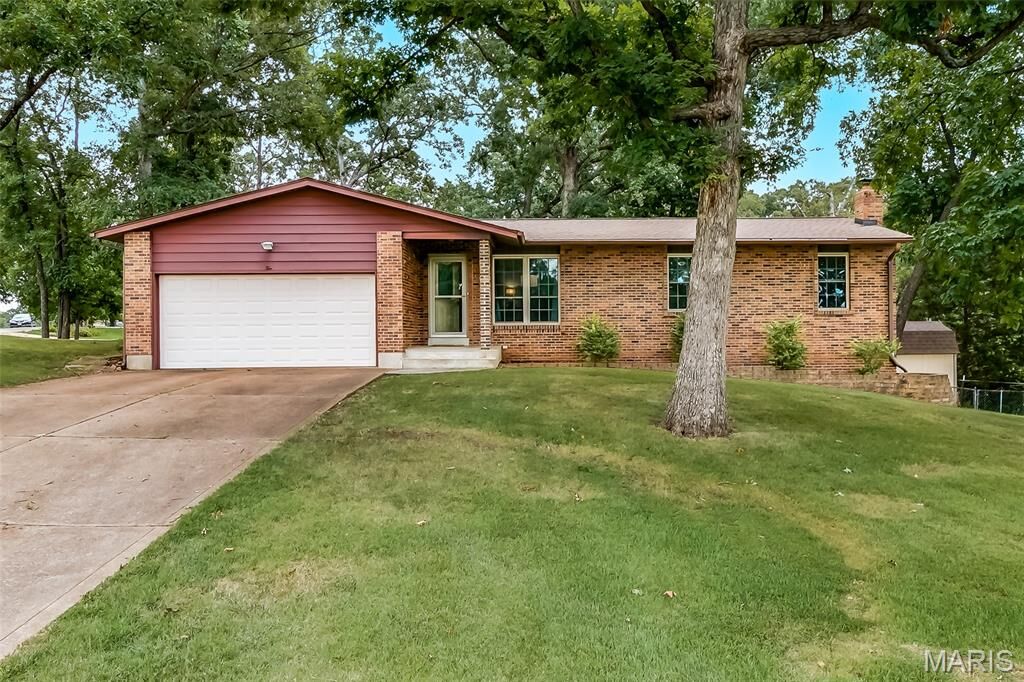 Property Photo: 2 Carr Circle MO 63366