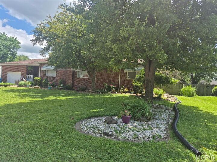 Property Photo: 2108 Amos Avenue IL 62040